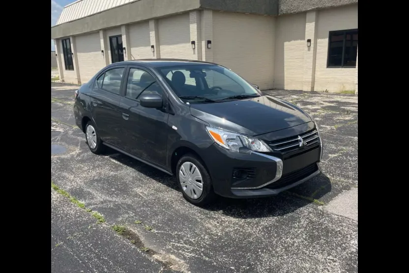 2024 Mitsubishi Mirage G4 ES photo 1
