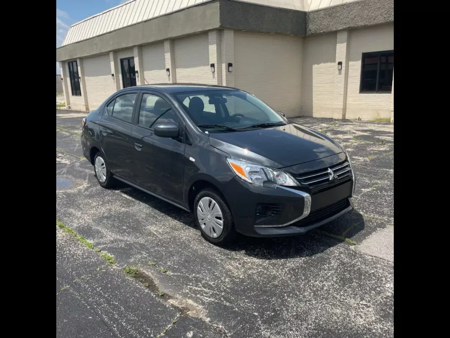 2024 Mitsubishi Mirage G4 ES photo 1