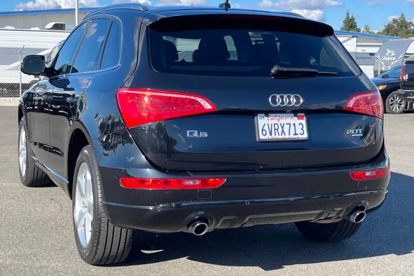 2012 Audi Q5 2.0T Premium Plus photo 1
