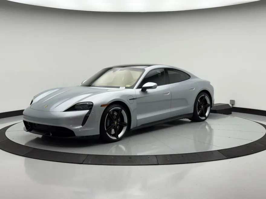 2020 Porsche Taycan Turbo photo 1