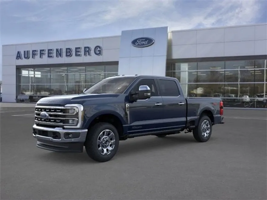 2025 Ford F-350 Lariat photo 1