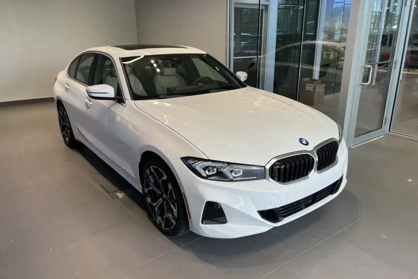 2025 Bmw 330i xDrive Sedan photo 1