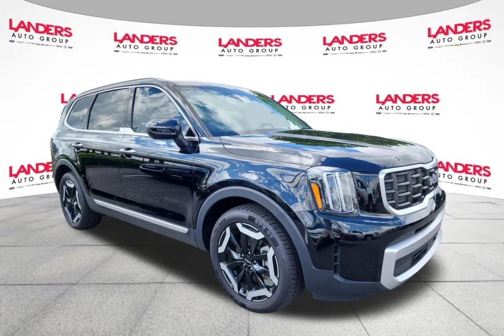 2023 Kia Telluride S photo 1