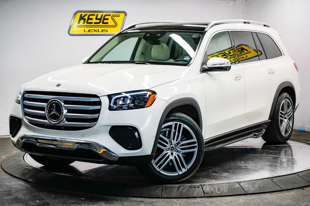 2024 Mercedes Benz GLS 450 photo 1