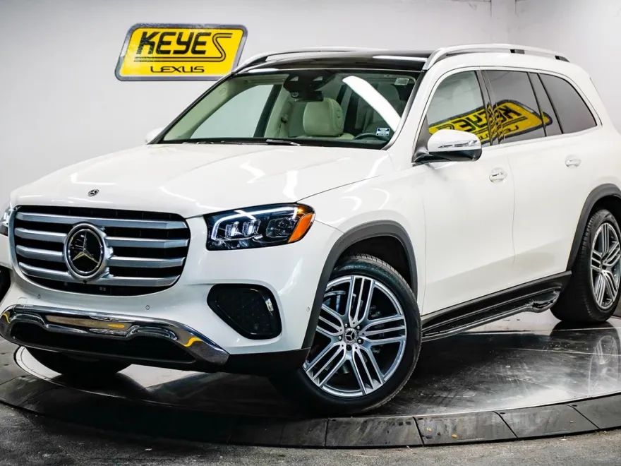 2024 Mercedes Benz GLS 450 photo 1