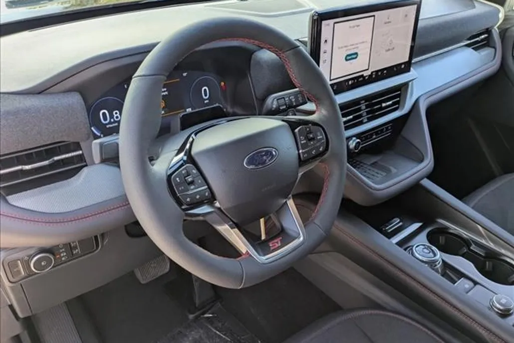 2025 Ford Explorer ST photo 1