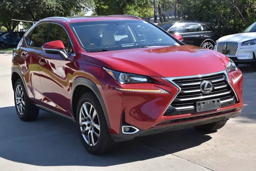 2016 Lexus NX 200t Luxury photo 1