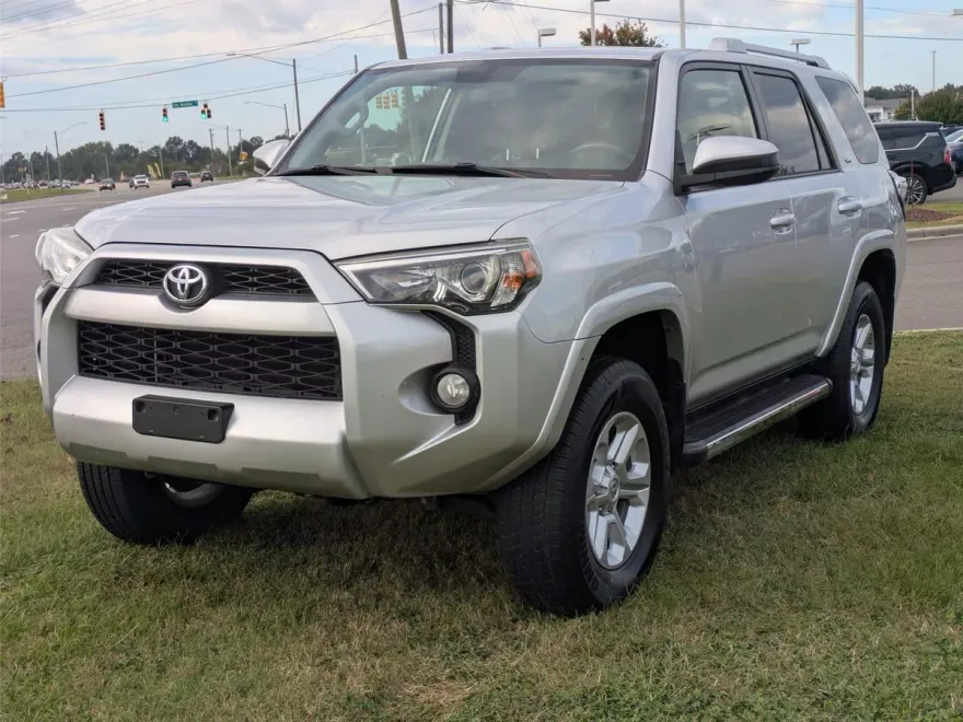 2018 Toyota 4Runner Limited SR5 Premium photo 1