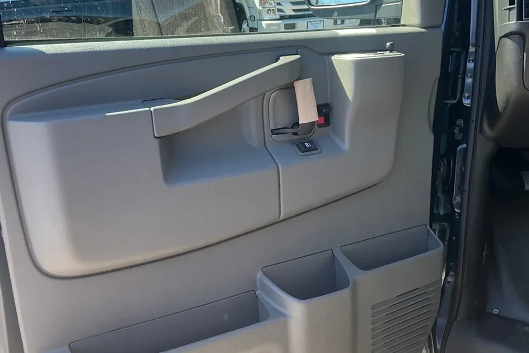 2025 Chevrolet Express Cargo 3500 Van photo 1