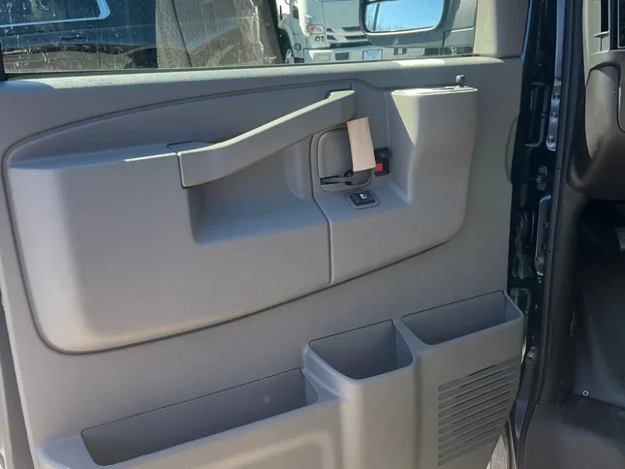 2025 Chevrolet Express Cargo 3500 Van photo 1