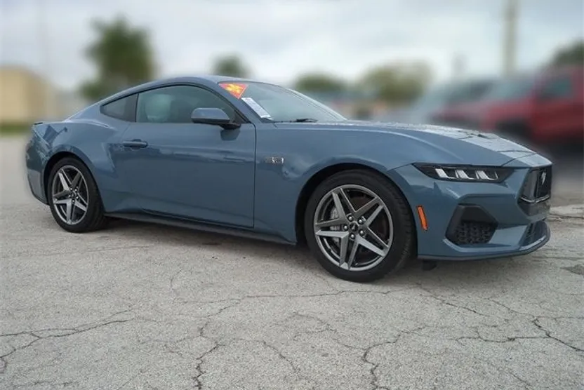 2024 Ford Mustang GT photo 1