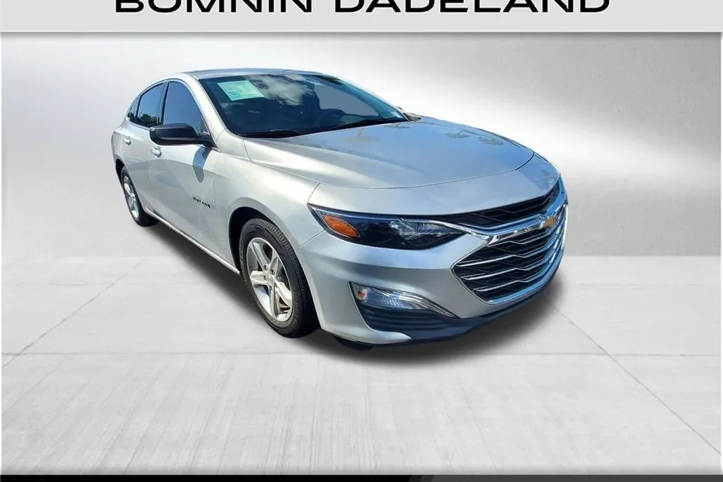 2020 Chevrolet Malibu LS photo 1