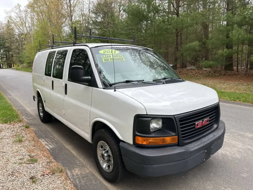 2011 Gmc Savana 2500 Cargo photo 1