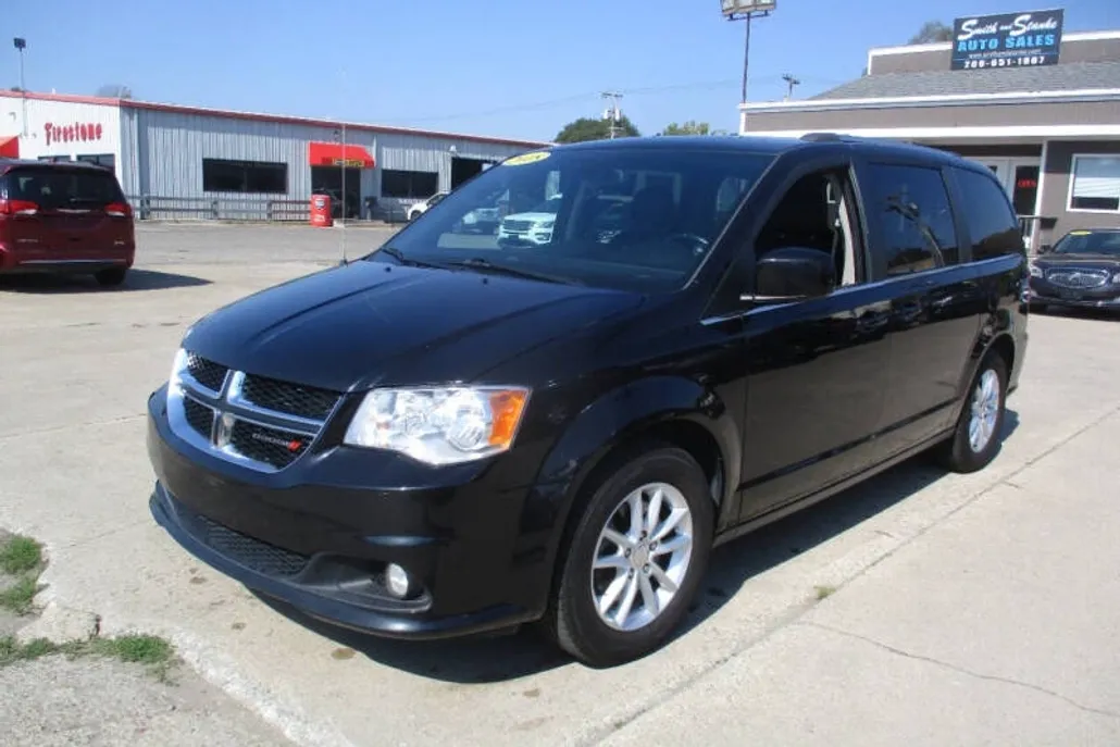 2018 Dodge Grand Caravan SXT photo 1