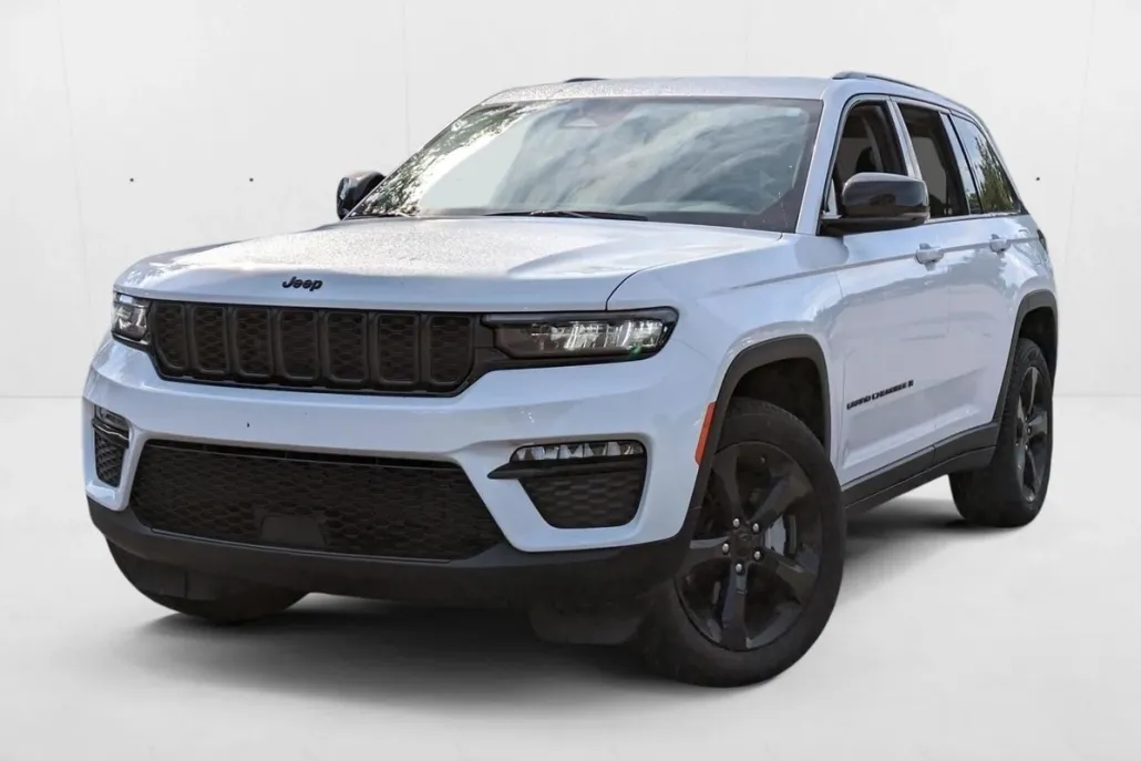 2023 Jeep Grand Cherokee Limited photo 1