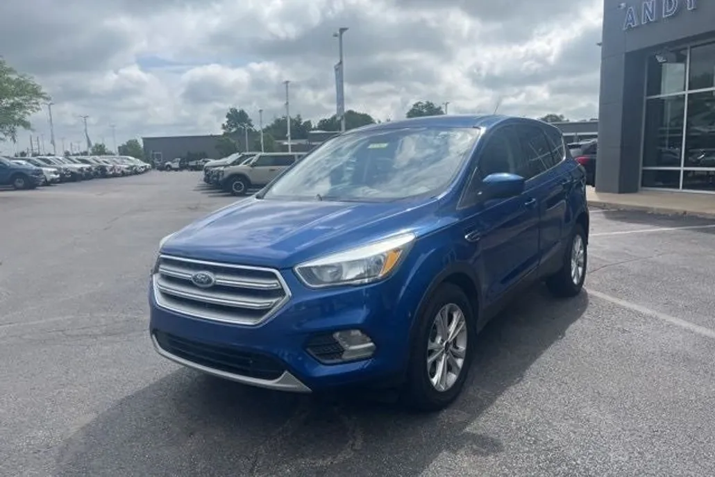 2017 Ford Escape SE photo 1