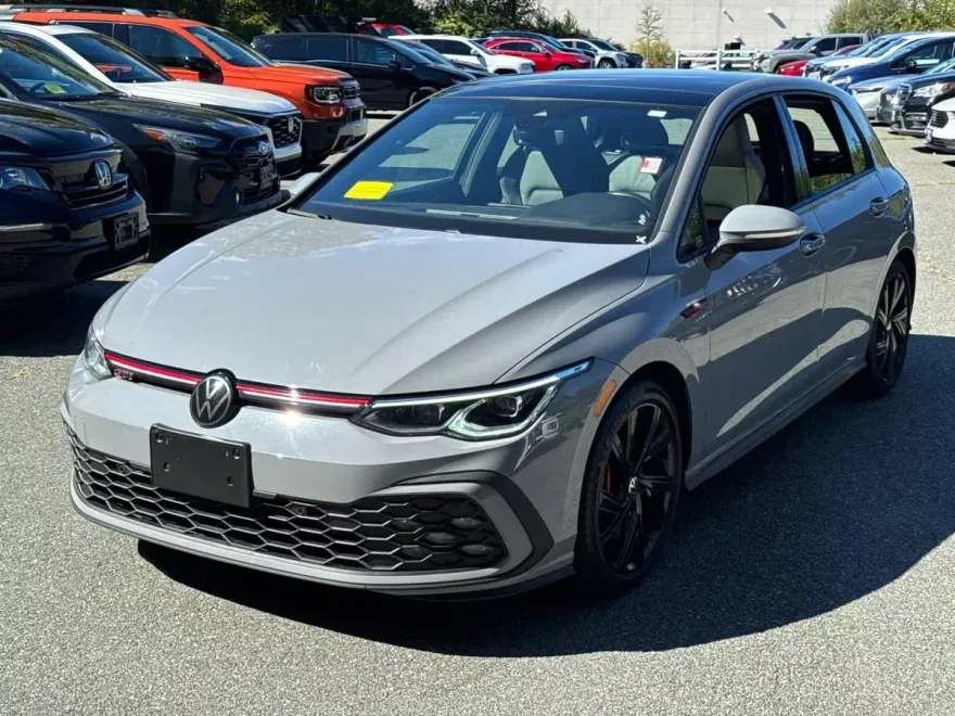2022 Volkswagen Golf GTI SE photo 1