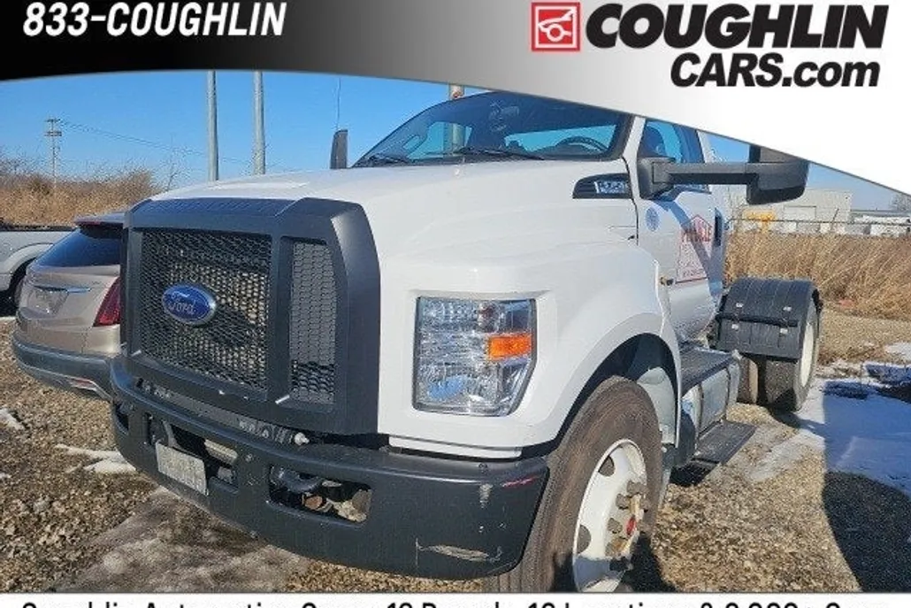 2019 Ford F-750 photo 1