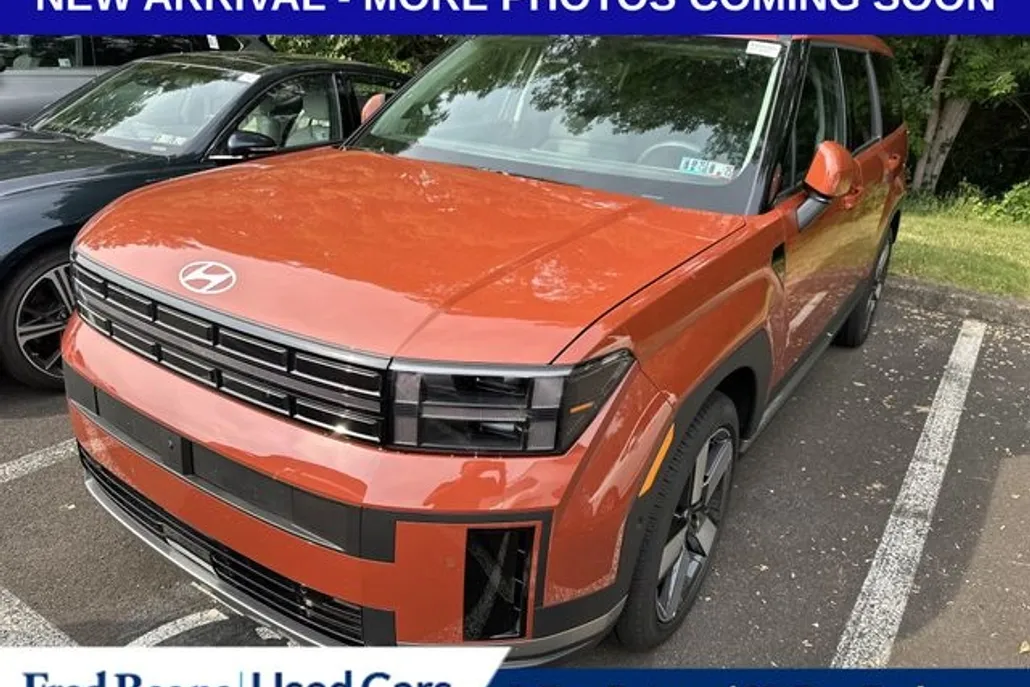 2025 Hyundai Santa Fe photo 1