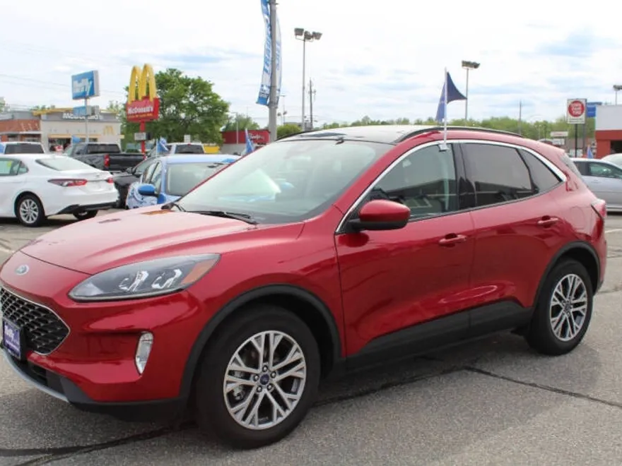 2022 Ford Escape SEL photo 1
