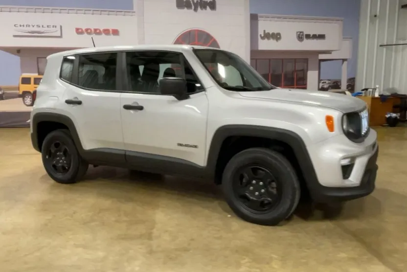 2019 Jeep Renegade Sport photo 1