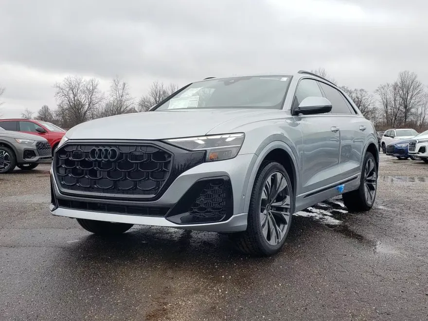 2025 Audi Q8 55 Premium Plus photo 1