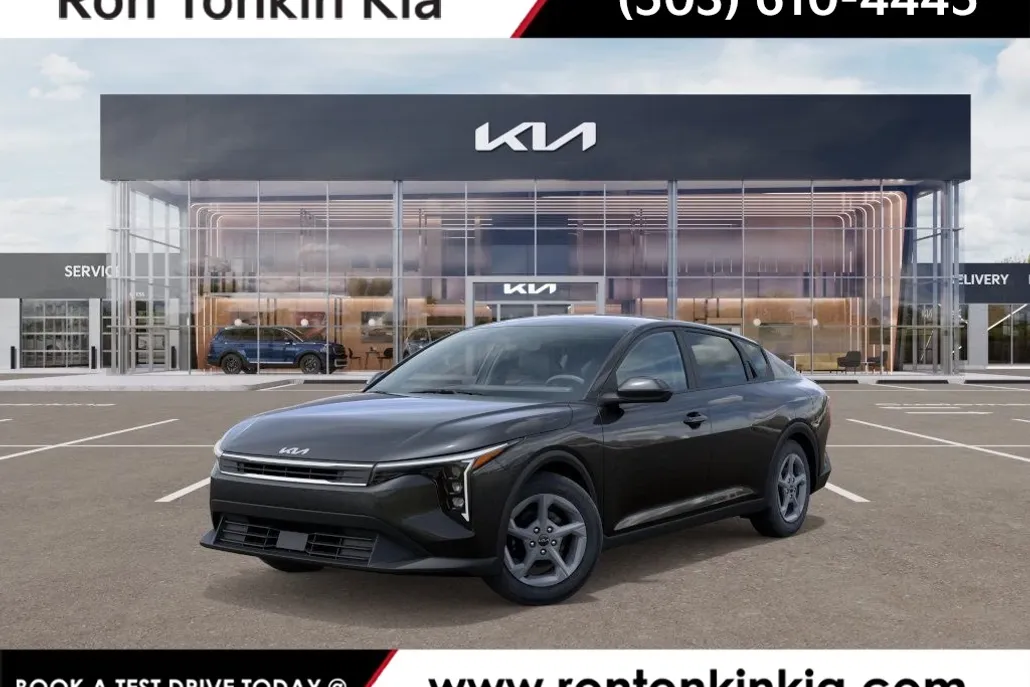 2025 Kia K4 LXS photo 1