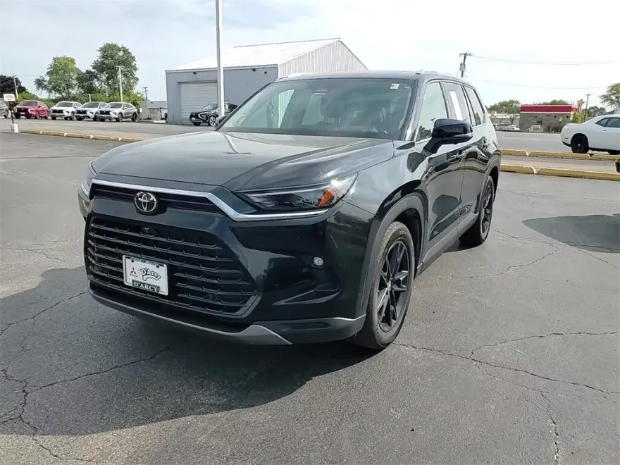 2024 Toyota Grand Highlander Platinum photo 1