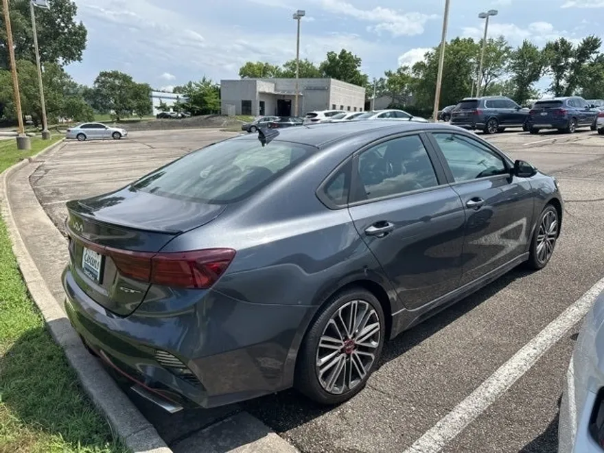 2023 Kia Forte GT photo 1