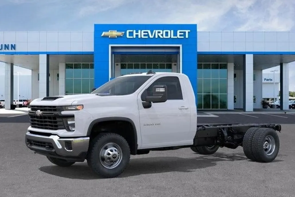 2025 Chevrolet Silverado 3500HD Work Truck photo 1