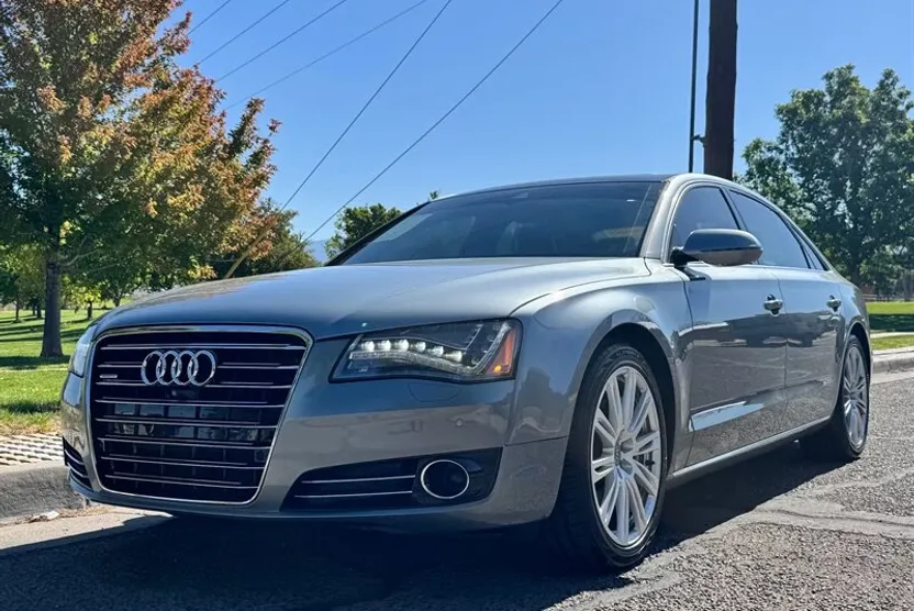 2014 Audi A8 4.0T L Quattro photo 1