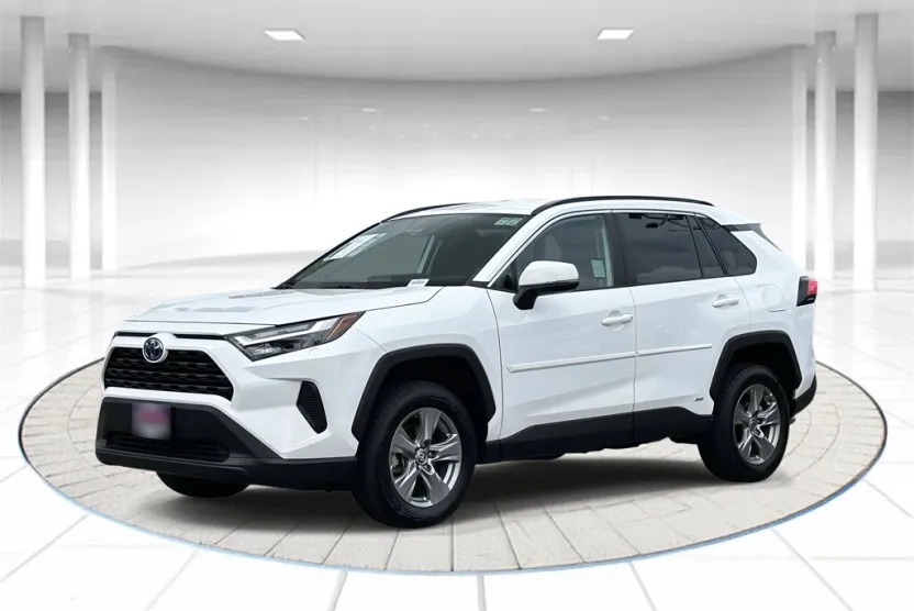 2023 Toyota RAV4 Hybrid LE photo 1