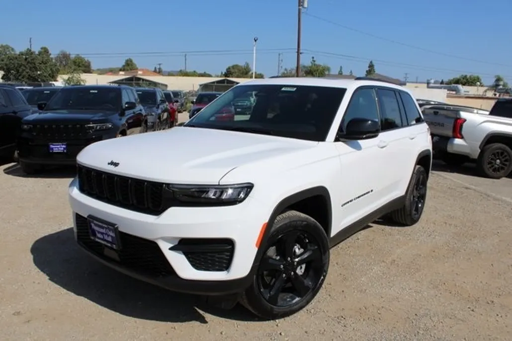 2025 Jeep Grand Cherokee Altitude X photo 1
