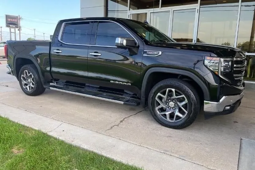 2023 Gmc Sierra 1500 SLT photo 1