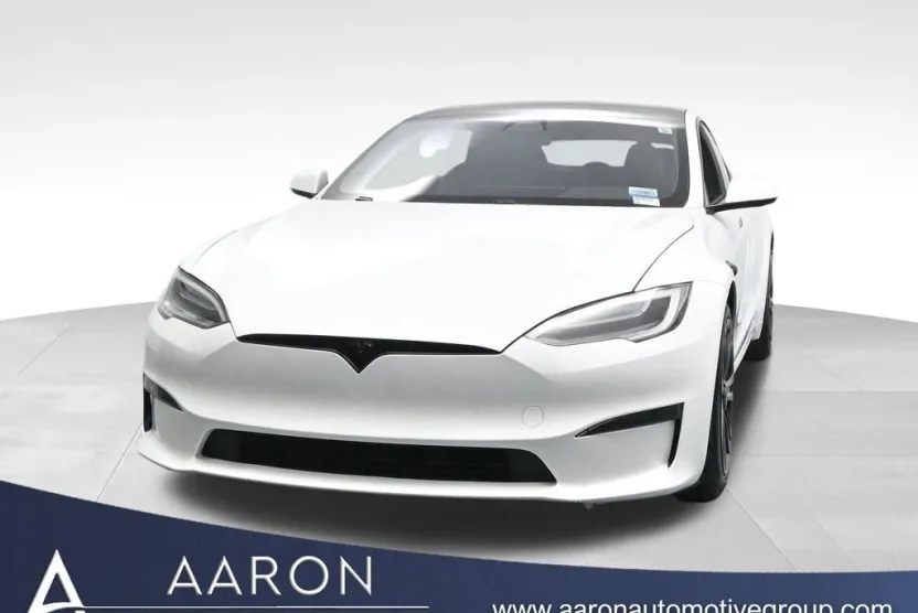 2021 Tesla Model S Plaid photo 1