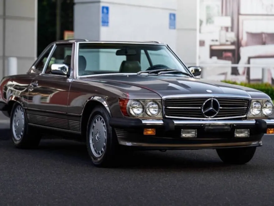 1989 Mercedes Benz 560 photo 1