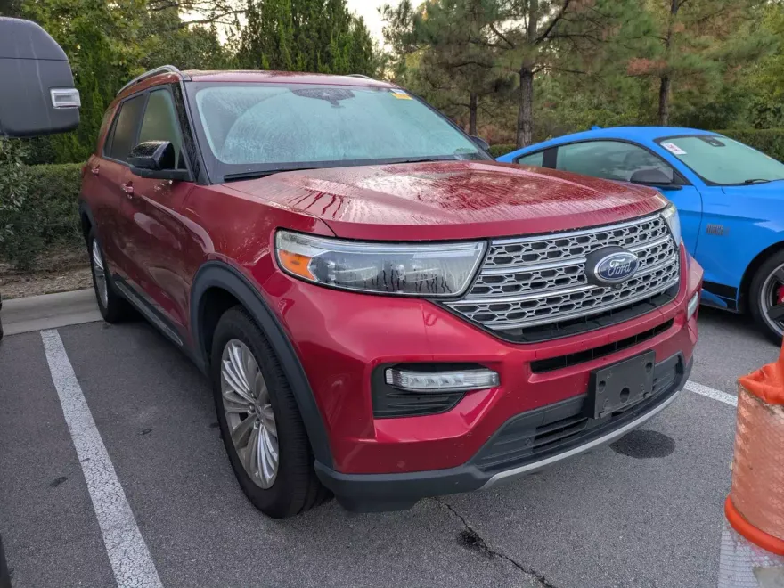 2020 Ford Explorer Limited photo 1