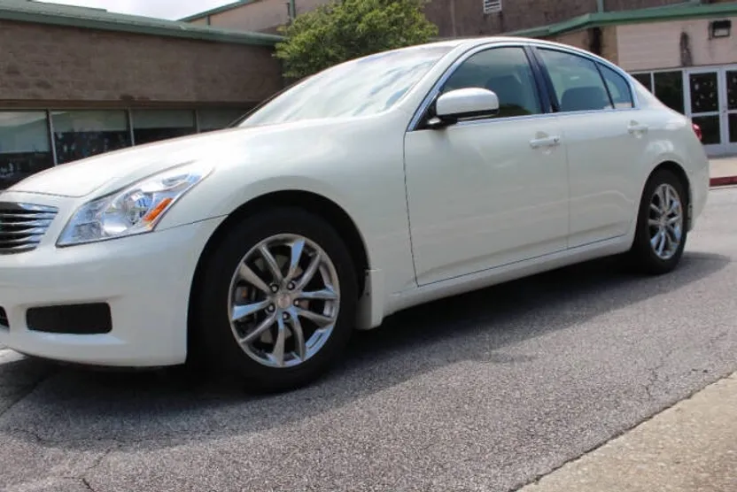 2008 Infiniti G35 Journey photo 1