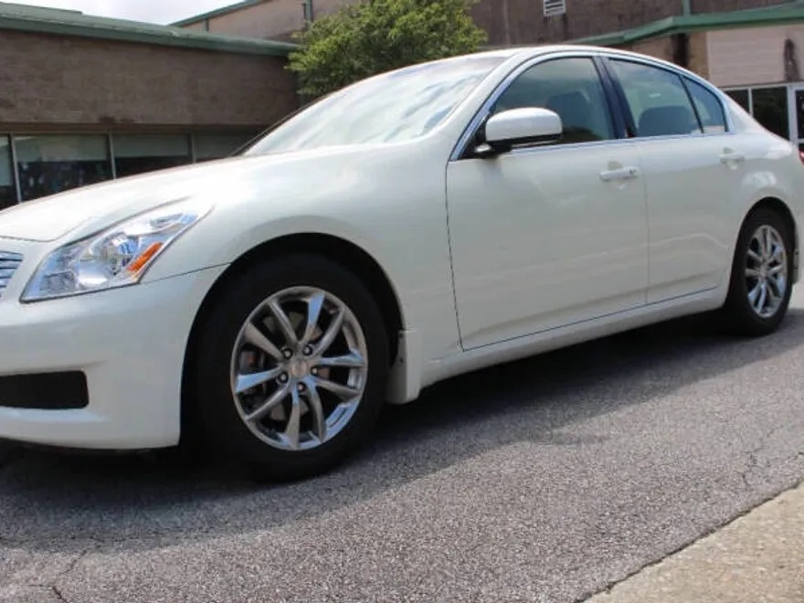2008 Infiniti G35 Journey photo 1