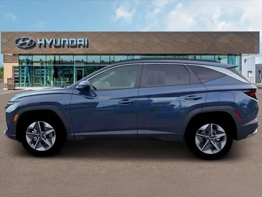 2026 Hyundai Tucson SEL photo 1