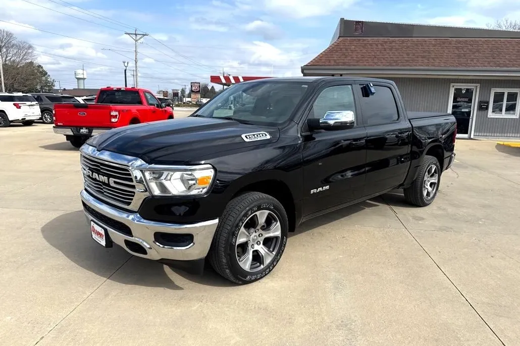 2023 Ram 1500 Laramie photo 1