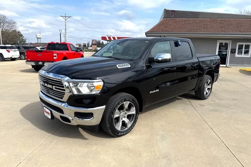 2023 Ram 1500 Laramie photo 1