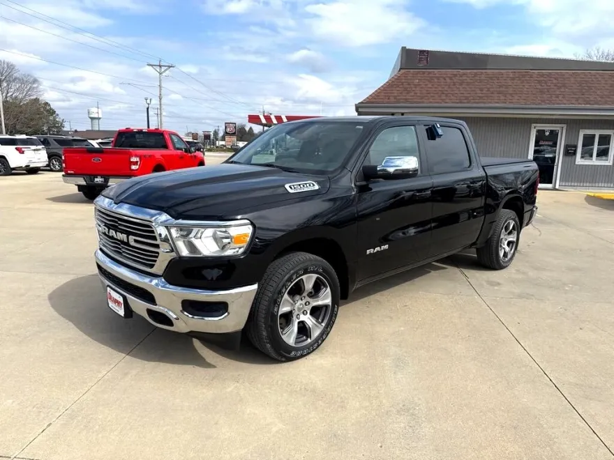 2023 Ram 1500 Laramie photo 1