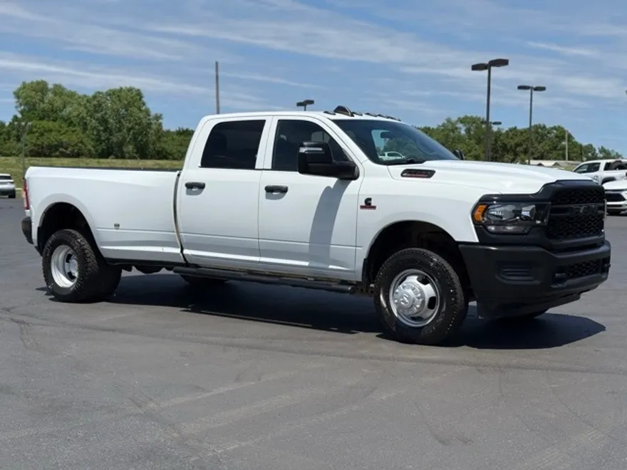 2023 Ram 3500 Tradesman photo 1