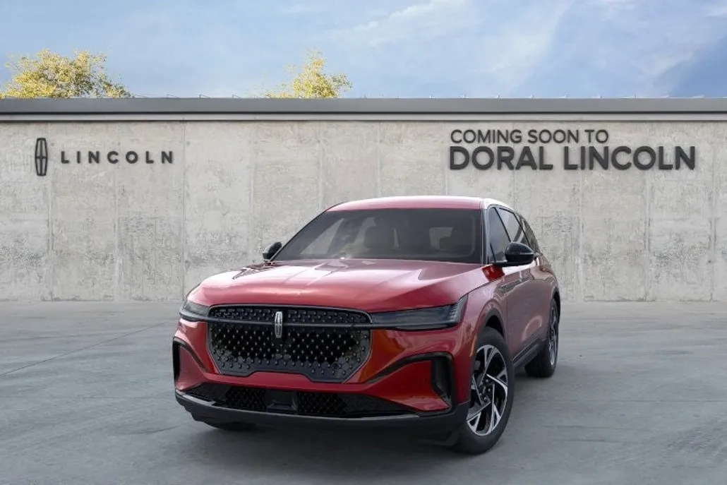 2025 Lincoln Nautilus Premiere photo 1