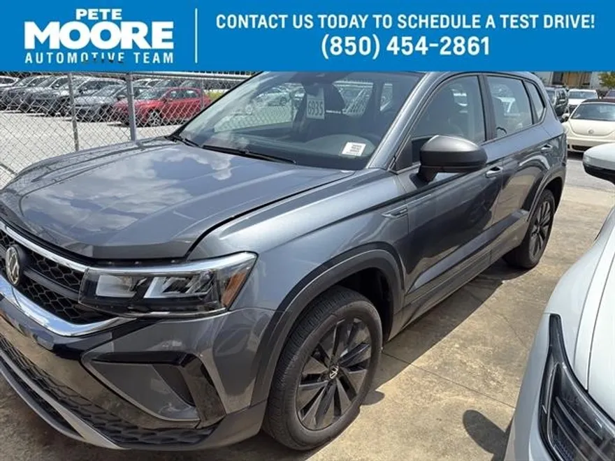 2024 Volkswagen Taos S photo 1