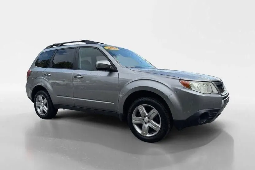 2009 Subaru Forester X Premium photo 1