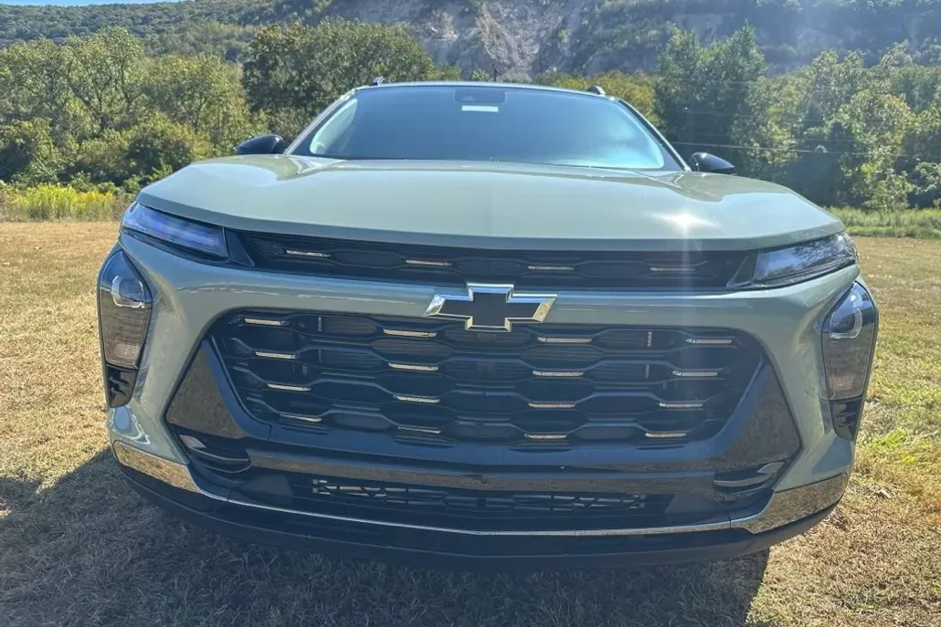 2025 Chevrolet Trax ACTIV photo 1