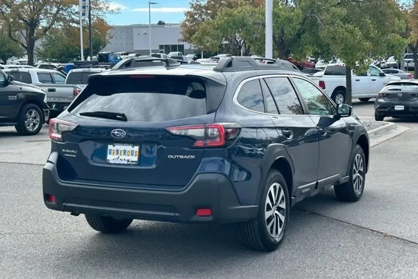 2024 Subaru Outback Premium photo 1