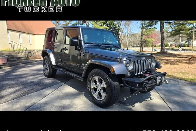 2018 Jeep Wrangler Unlimited Sahara photo 1